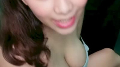 Bokep Indo Abg Montok Pamer Toket Gede-converted