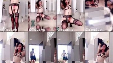 Cewek Cantik Suka Eksib depan umum 1