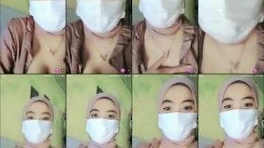 Indo-Ainun Jilbab Cantik Binal Pamer Tete