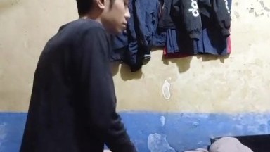 Jilbab Ndut Kacamata ngewe dikosan pacar