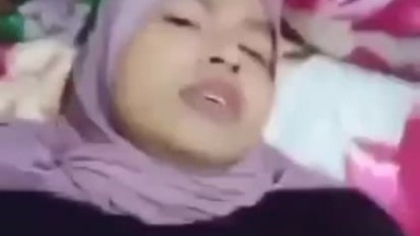 Ngeuwe BinOr Hijabers memek gateL