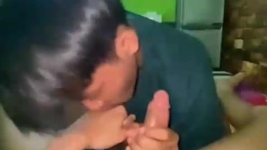 Bokep indo|| batang sepong batang senang batang