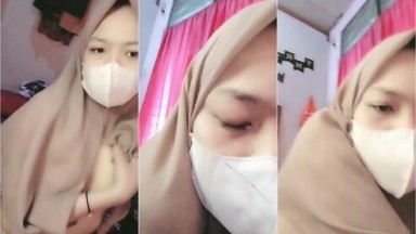 Miss Fhaly Jilbab Hitam Ngangkang Mekinya Pink - AVTub