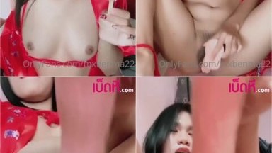 Video Porno mxbenma22 Nong Min Bokeplah.com duduk di telepon, melebarkan vaginanya, melakukan masturbasi, vagina basah