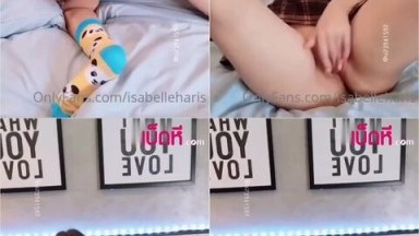 Video Bokep Bokeplah.com isabelleharis, seorang gadis cantik Cina, duduk dan melakukan masturbasi