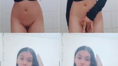 Bokep Indo-Laura Atas Tertutup Bawah Terbuka - Bokep Indo Terbaru