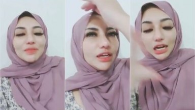 HIJAB STYLE DETIK DETIK MEK SARRAH KELIATAN BELAHAN TOKET - Bokep Indo Terbaru