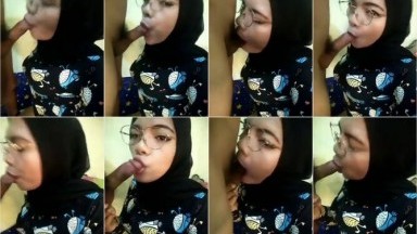 Sepongan binal hijab berkacamata - Bokep Indo Terbaru