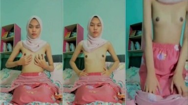 Sasmita Jilbab Tocil Sange berat 1 - Bokep Indo Terbaru