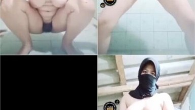 Jilbab main di WC - Bokep Indo Terbaru