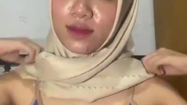 Bokep Hijab colok memek Vidio 102 - Situs Bokep